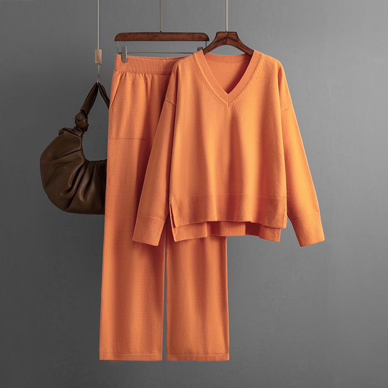 Women’s 2-Piece Lounge Set – Soft V-Neck Top & Wide-Leg Pants
