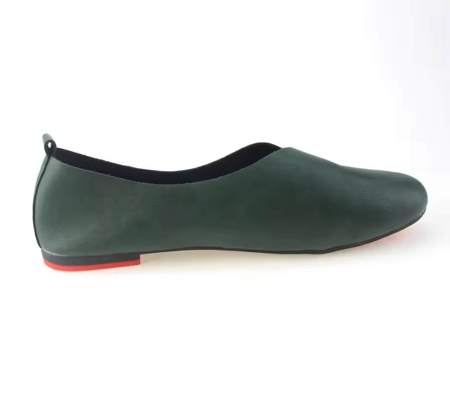 Lightweight Leather Flat Shoes