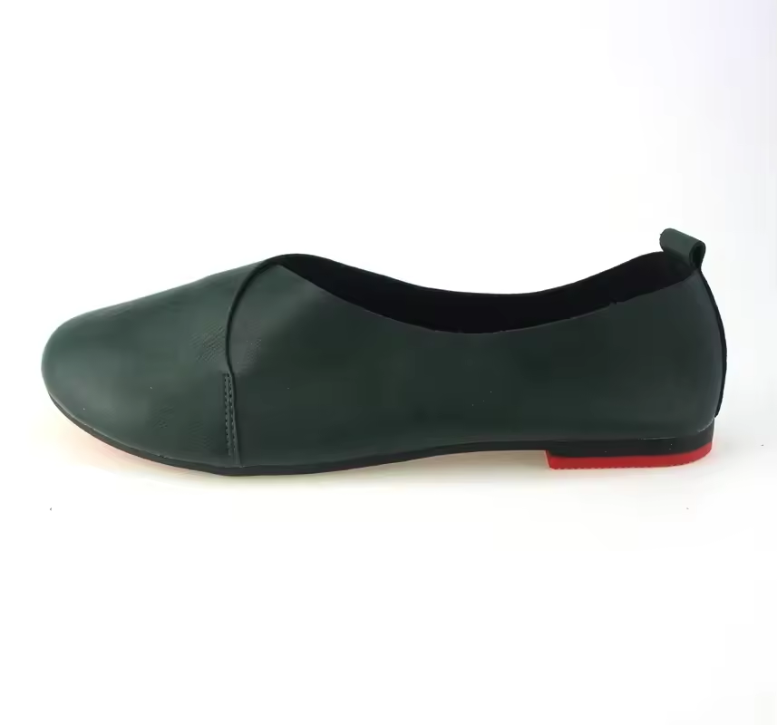 Lightweight Leather Flat Shoes