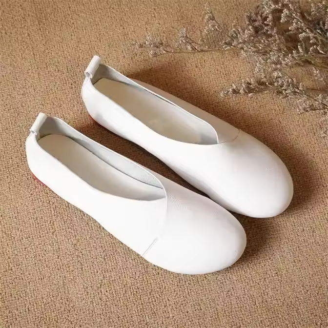 Lightweight Leather Flat Shoes